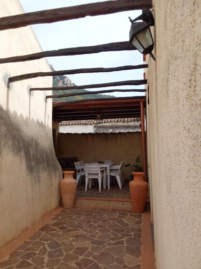 B&B Sa Prama Galtellì Buitenkant foto